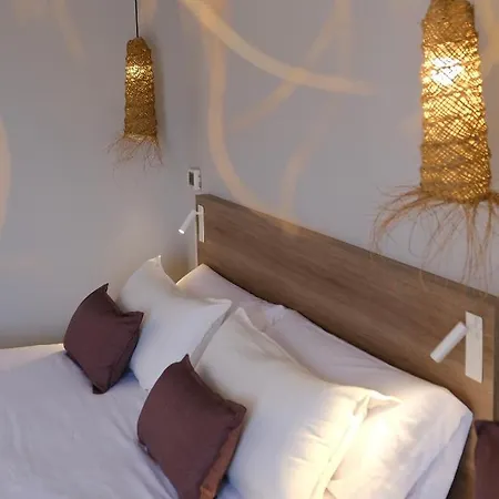 Eques Petit Hotel 4*