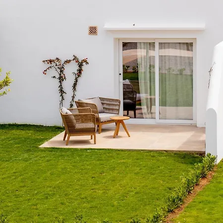 Eques Petit Hotel 4*