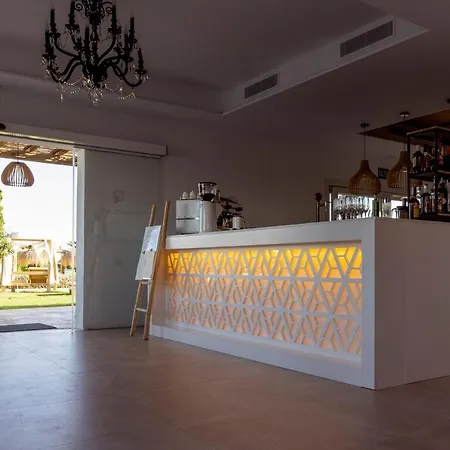 Eques Petit Hotel 4*