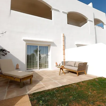 Hotel Eques Petit 4*